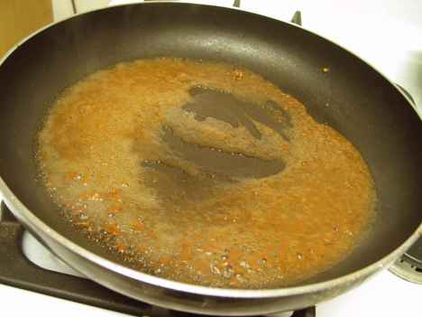 Thicken the tamarind sauce by heating it a few seconds in a frying pan