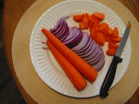 roll-cut carrots and sliced onions 