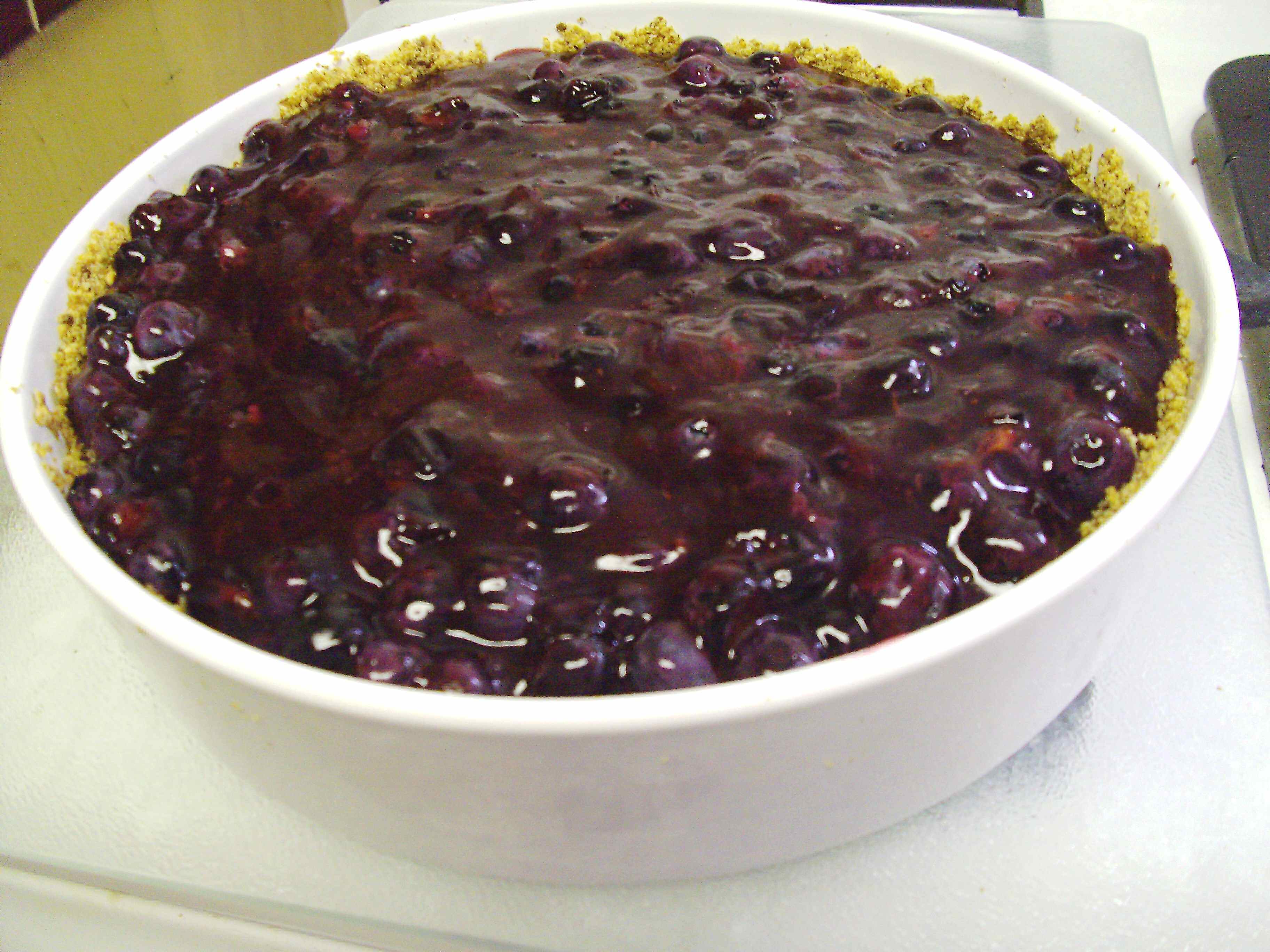 raw blueberry pie with microwaveable filling and graham cracker crust