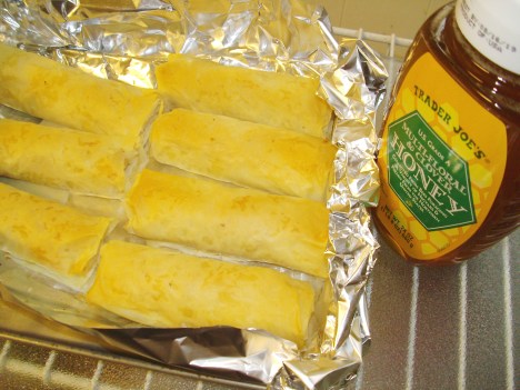 toaster oven baklava rolls with honey